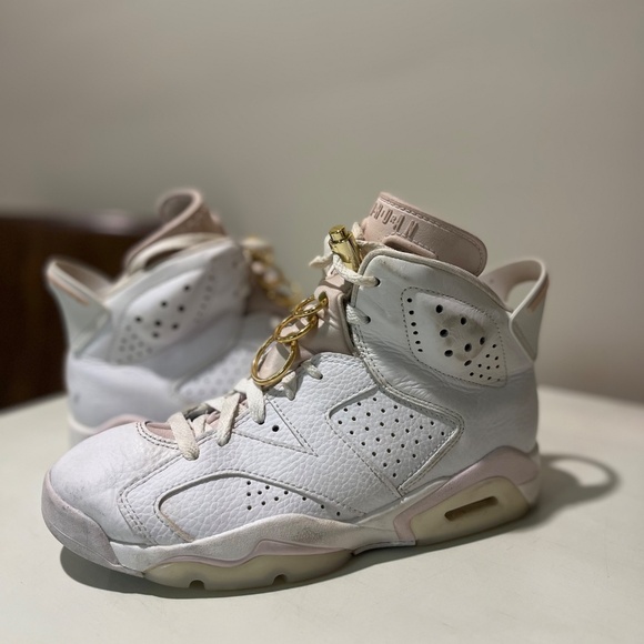 Women’s Air Jordan 6 Retro Gold Hoops - Picture 2 of 5